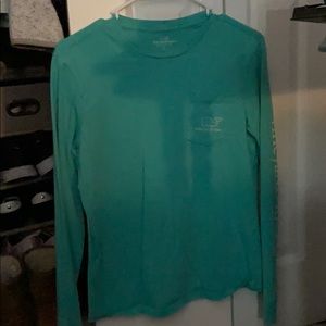 Long sleeve vineyard vines tee